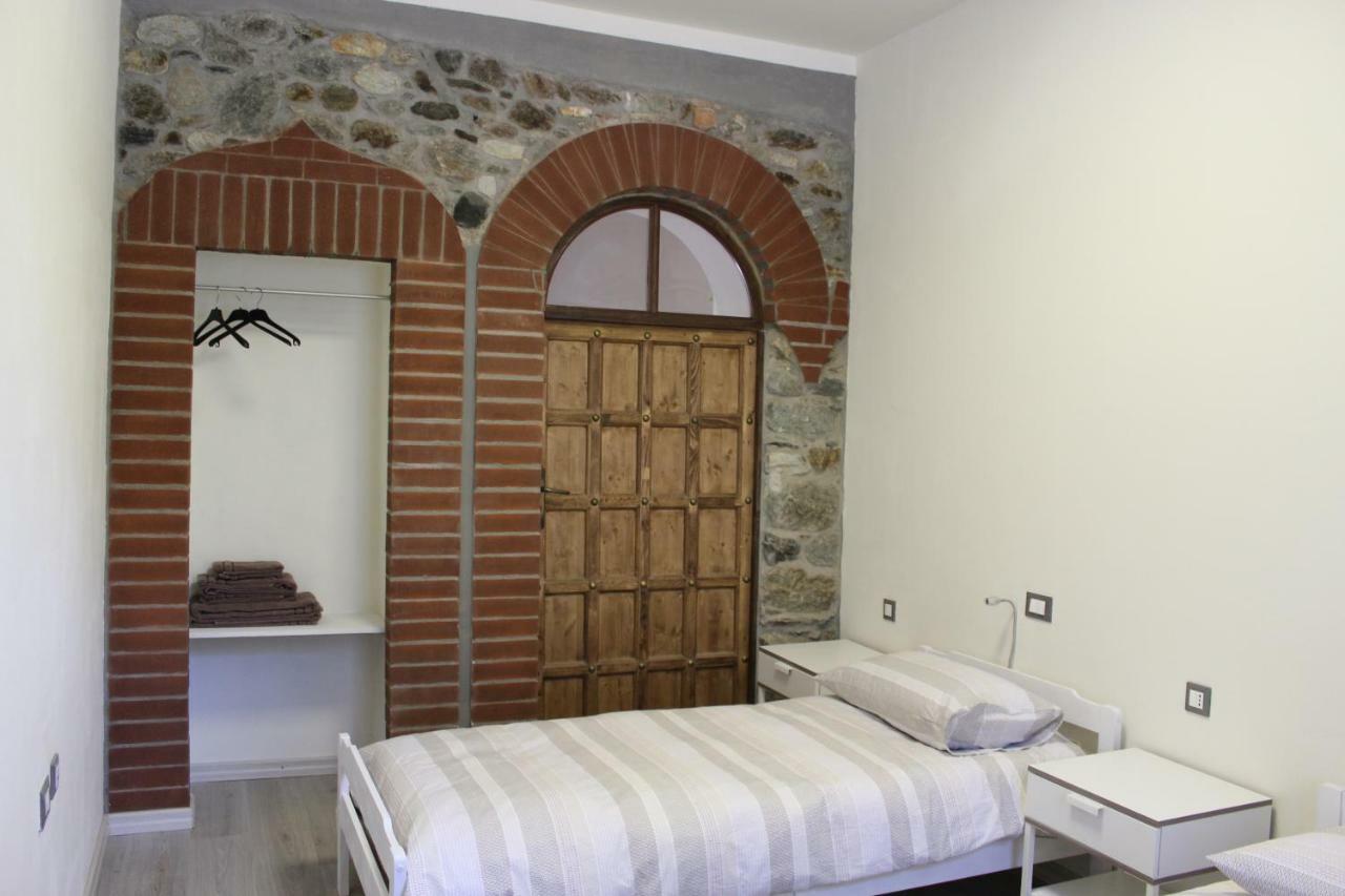 Passaggio A Nord Ovest Hotel Settimo Vittone Bagian luar foto