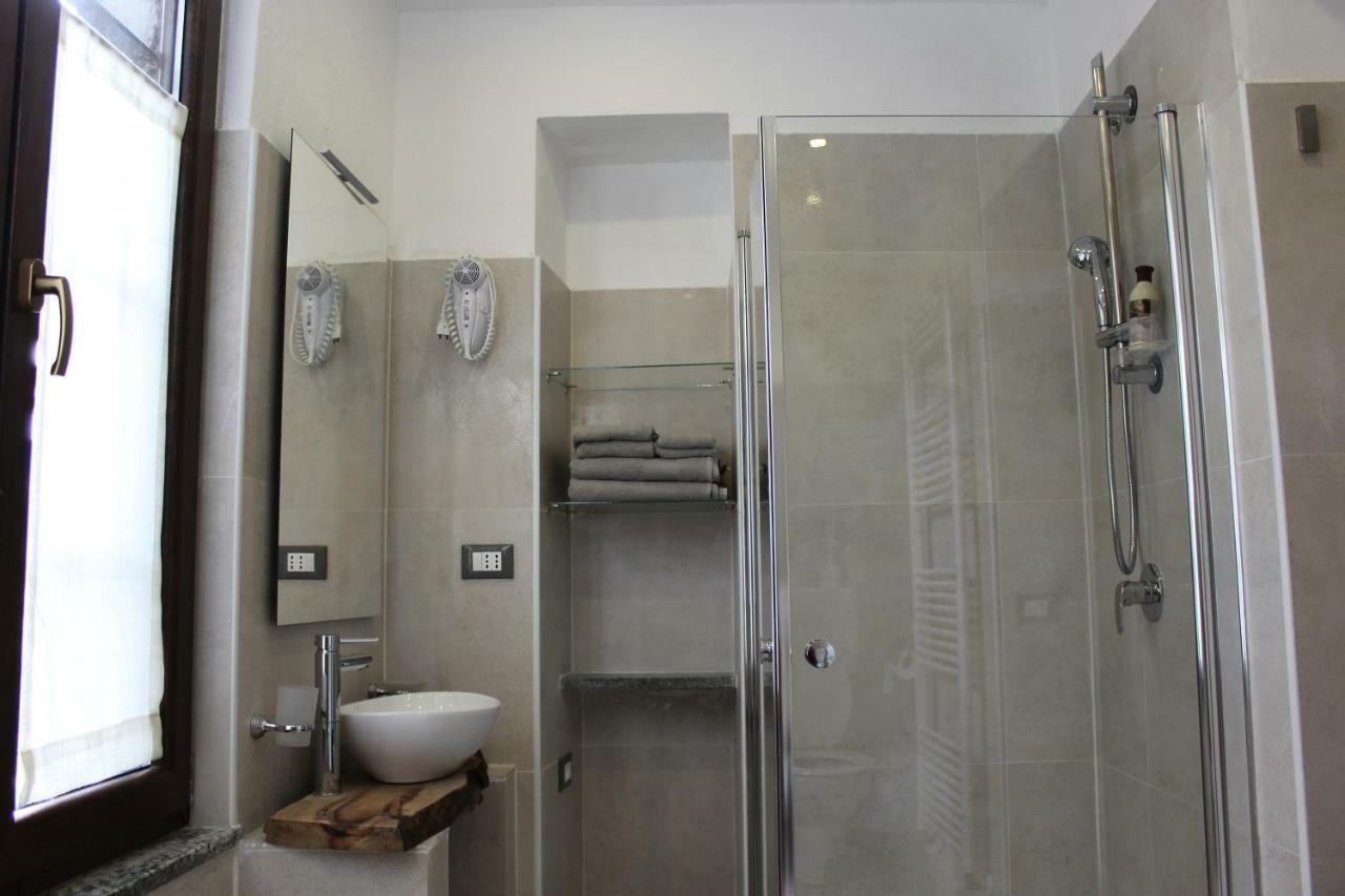 Passaggio A Nord Ovest Hotel Settimo Vittone Bagian luar foto